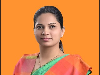 Komal Sarang Navle